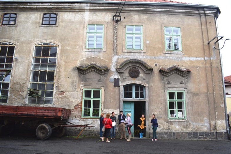 Dobrovolníci z BILLY pracovali na obnově kulturní památky v Březnici